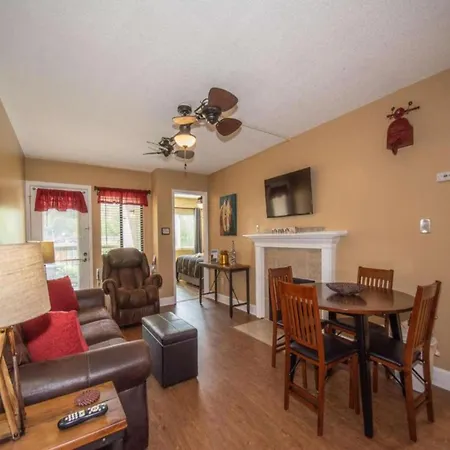 Gatlinburg Chateau Condo 107
